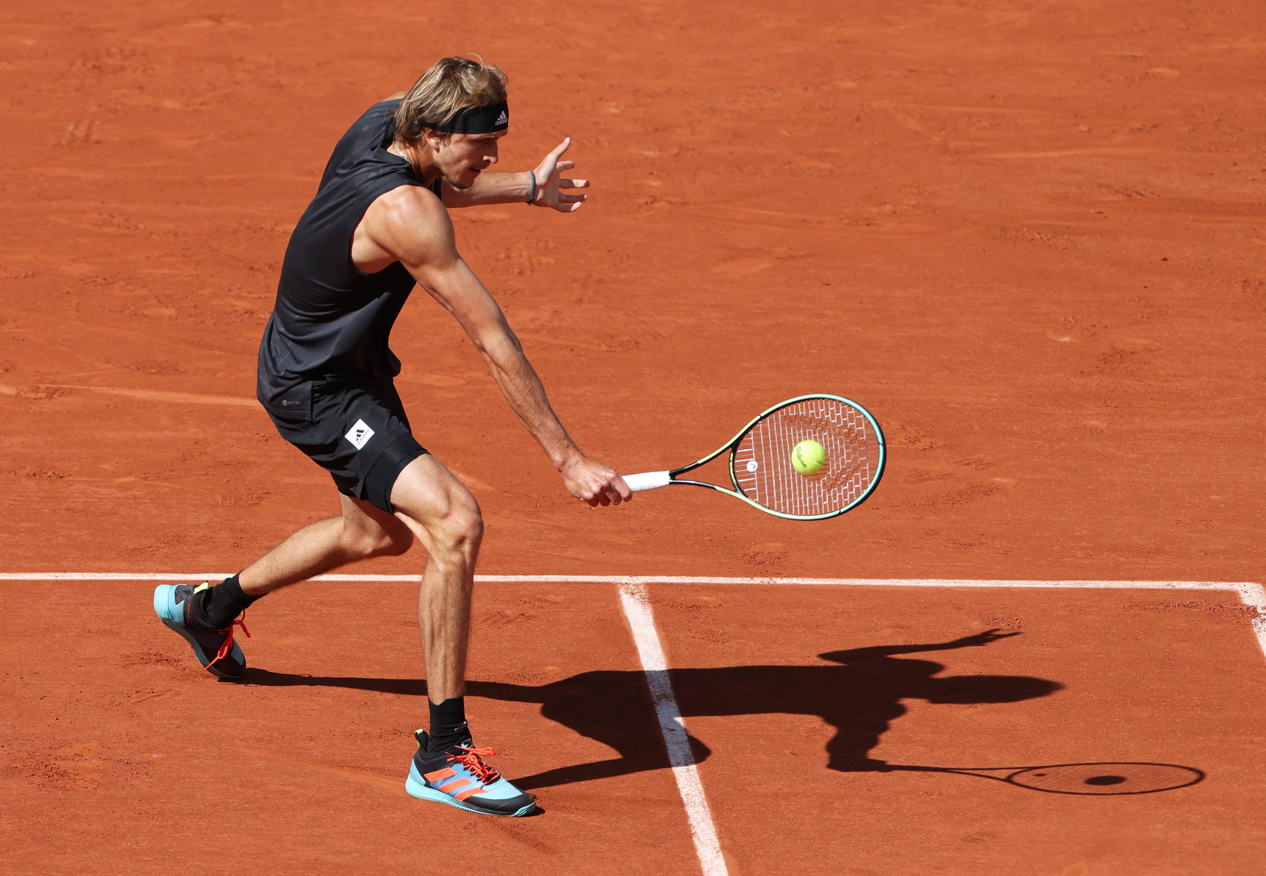 法网绝杀年终总决赛,兹维列夫状态火热 法网绝杀年终总决赛,兹维列夫状态火热